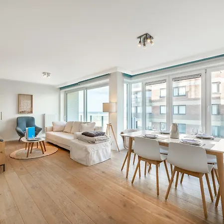 In With Sea Views, Cleaning Included Apartment Koksijde