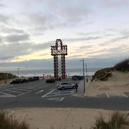 Apartment In With Sea Views, Cleaning Included Koksijde