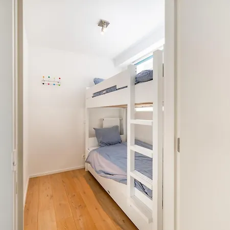 Apartment In With Sea Views, Cleaning Included *